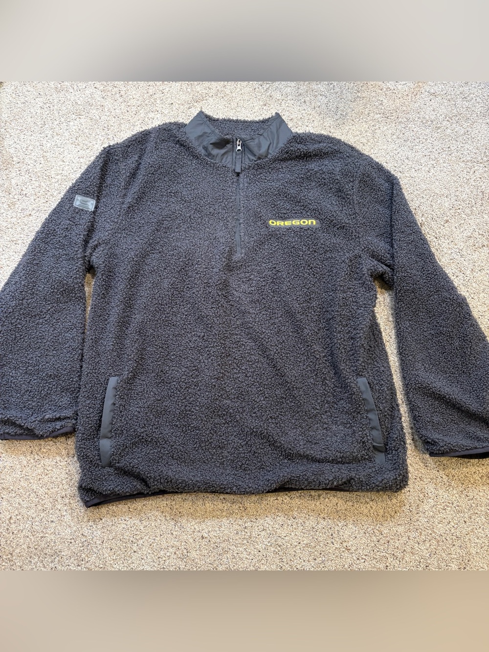 Colosseum Black Sherpa Half-Zip Pullover with Yellow Logo Ducks UofO